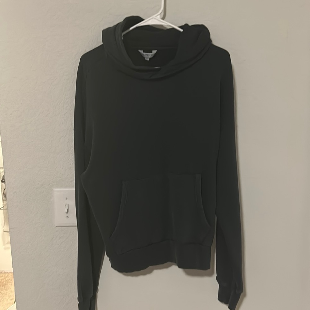 Review brand hoodie